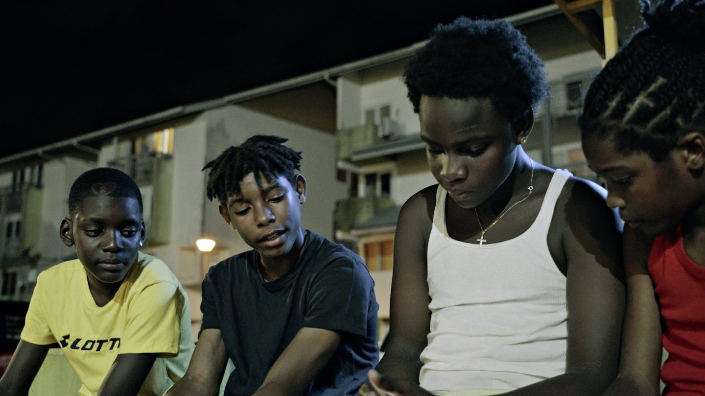 KOUTÉ VWA (LISTEN TO THE VOICES) | © Viennale