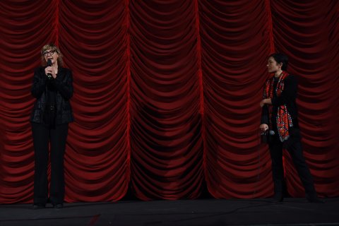 Regisseurin Jasmila Žbanić (QUO VADIS, AIDA?) und Eva Sangiorgi im Gartenbaukino / Director Jasmila Žbanić (QUO VADIS, AIDA?) and Eva Sangiorgi at the Gartenbaukino