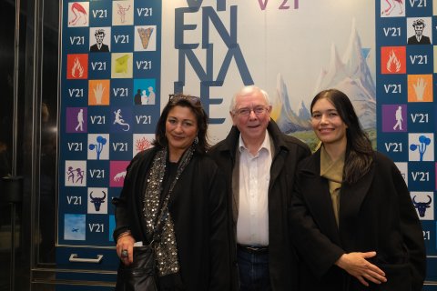 Veronica Kaup-Hasler, Terence Davies und Eva Sangiorgi bei der Eröffnung der Viennale 2021 | Veronica Kaup-Hasler, Terence Davies and Eva Sangiorgi at the Opening of the Viennale 2021 