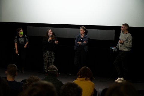 Michaela Grill (UNDER THE MICROSCOPE), Wilbirg Brainin-Donnenberg (AS TIME GOES BY), Luise Donschen (ELLE) & James Lattimer