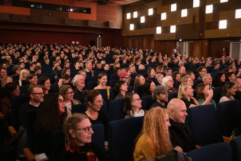 Abschlussgala im Gartenbaukino