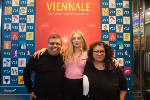 Mehrdad Mortezai, Lilith Stangenberg und Sudabeh Mortezai (EUROPA)