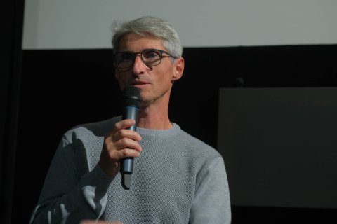 Fabrice Aragno (FILM ANNONCE DU FILM "DROLES DE GUERRES")