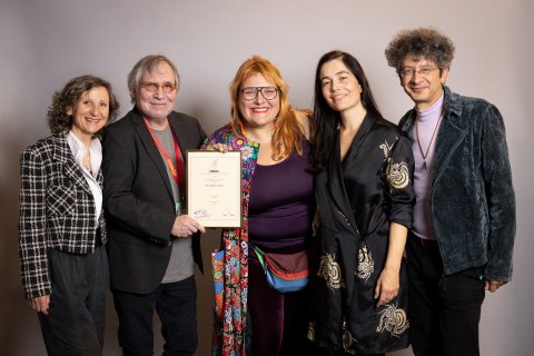 Barbara Gasser (Jury FIPRESCI), Nachum Mochiach (Jury FIPRESCI), FIPRESCI Filmpreis Preisträgerin Anna Hints (SAVVUSANNA SÕSARAD ), Festivaldirektorin Eva Sangiorgi und Giuseppe di Salvatore (Jury FIPRESCI)