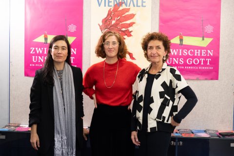 Festivaldirektorin Eva Sangiorgi, Rebecca Hirneise und Ruth Beckermann (ZWISCHEN UNS GOTT)