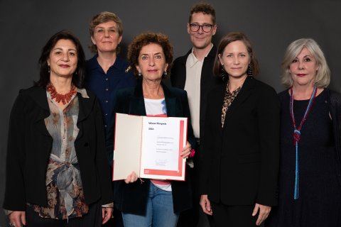 Kulturstadträtin Veronica Kaup-Hasler, Lena Rosa Händle (Jury Wiener Filmpreis), Spezialpreis der Jury Presiträgerin Ruth Beckermann (FAVORITEN), Sebastian Höglinger, (Jury Wiener Filmpreis), Sonja Wimmer (Hotel The Harmonie Vienna) und Alessandra Thiele (Jury Wiener Filmpreis)