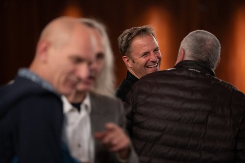 Philipp Hochmair bei der Abschlussgala im Gartenbaukino