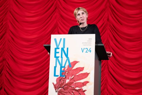 Valerie Dirk (Der Standard) bei der Abschlussgala im Gartenbaukino