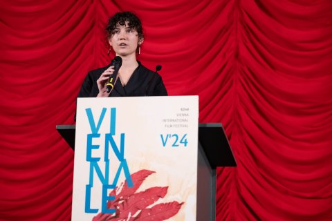 Der Standard-Publikumspreis Jurysprecherinnen: Constanze Liko 