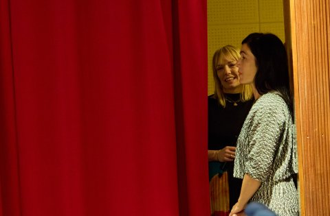 Elsa Kremser und Festivaldirektorin Eva Sangiorgi, Gartenbaukino