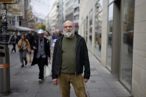 Carlos Amorales (AMSTERDAM, EL HOMBRE QUE HIZO LAS COSAS PROHIBIDAS), Metro, Kinokulturhaus