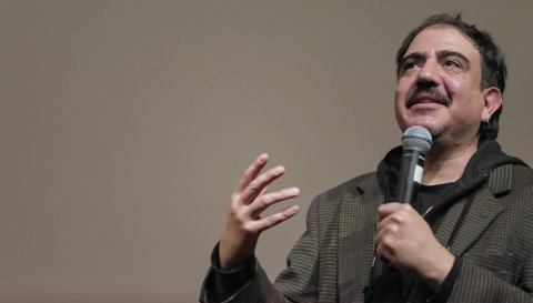Oscar Ruiz Navia (YA SE VEN LOS TIGRES EN LA LLUVIA), Metro, Kinosalon