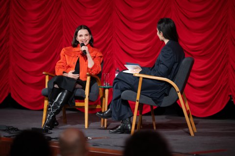 Juliette Binoche (IN-I IN MOTION) und Festivaldirektorin Eva Sangiorgi, Gartenbaukino