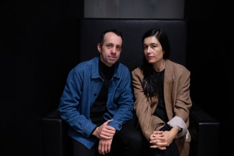 Yoni Brook (HOLDING LIAT) und Festivaldirektorin Eva Sangiorgi, Filmmuseum