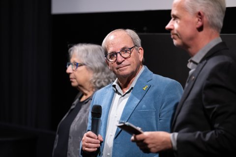 Chaya Beinin, Yehuda Beinin (HOLDING LIAT) und Moderation Neil Young, Filmmuseum