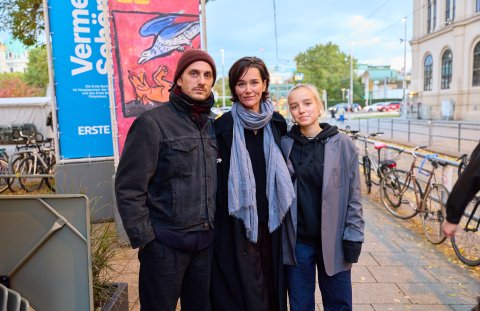 Luca Marinelli, Alissa Jung, Juli Grabenhenrich (PATERNAL LEAVE - 3 TAGE MEER) und Festivaldirektorin Eva Sangiorgi