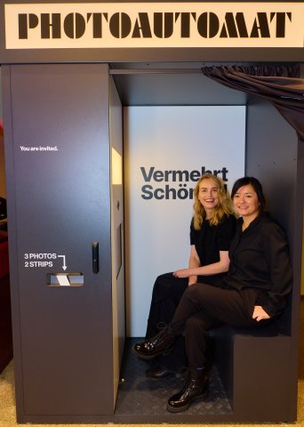 Nina Hoss und Mariko Minoguchi (DIE ANDERE SEITE), Gartenbaukino