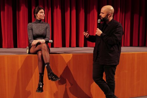 Jacqueline Lentzou (A DAY IN THE LIFE OF JO: CHAPTER PHAEDRA) und Moderation Alessandro Del Re, Urania