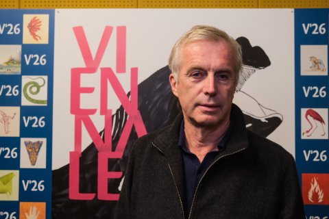 Bruno Dumont (LES ROCHES ROUGES), Gartenbaukino