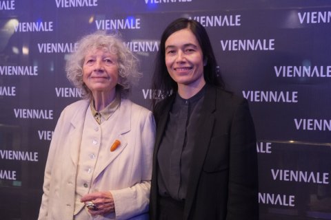 Ulrike Ottinger (DIE BLUTGRÄFIN) und Festivaldirektorin Eva Sangiorgi, Gartenbaukino