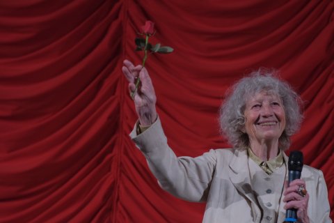 Ulrike Ottinger (DIE BLUTGRÄFIN), Gartenbaukino
