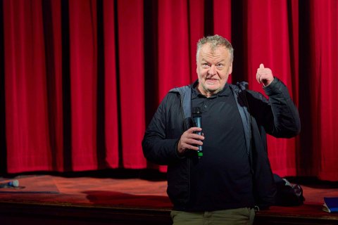 Stefan Ruzowitzky (TEMPO), Metro, Kinokulturhaus