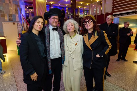 Festivaldirektorin Eva Sangiorgi, Alexander Dumreicher-Ivanceanu, Ulrike Ottinger und Bady Minck (DIE BLUTGRÄFIN), Gartenbaukino