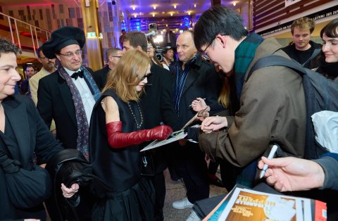 Isabelle Huppert (DIE BLUTGRÄFIN), Gartenbaukino