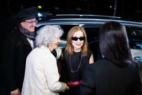 Isabelle Huppert (DIE BLUTGRÄFIN), Gartenbaukino