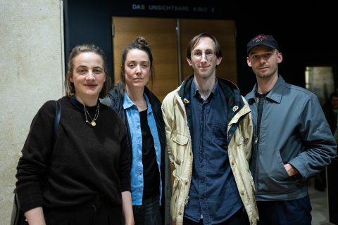 Jenny Lou Ziegel, Leonie Rodrian, Ted Fendt und Hans Broich (AUSLANDSREISE), Filmmuseum
