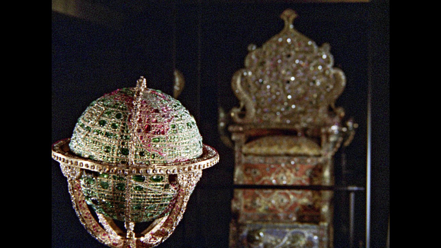 Image of movie Ganjineha-ye Gohar