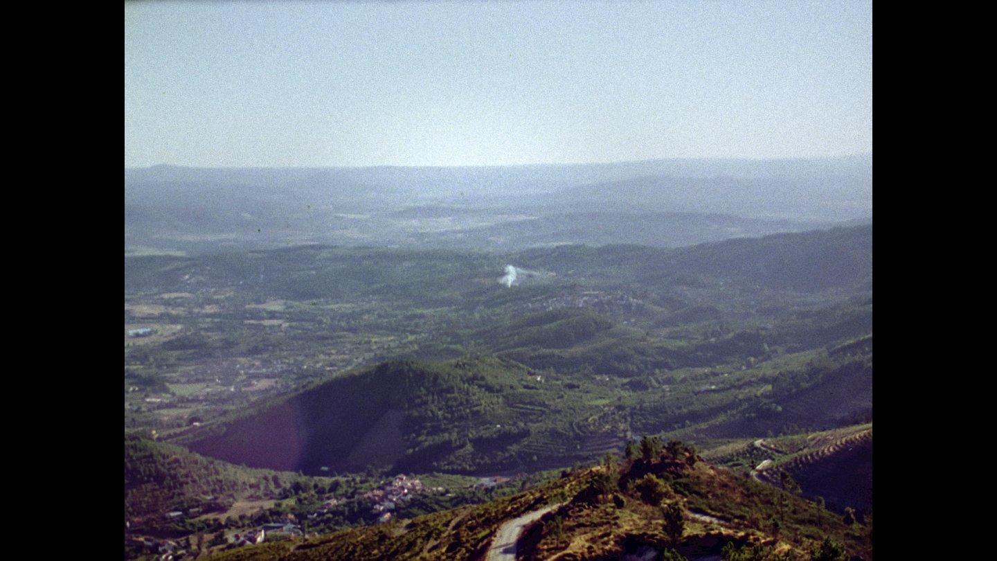Image of movie Cinzas e nuvens