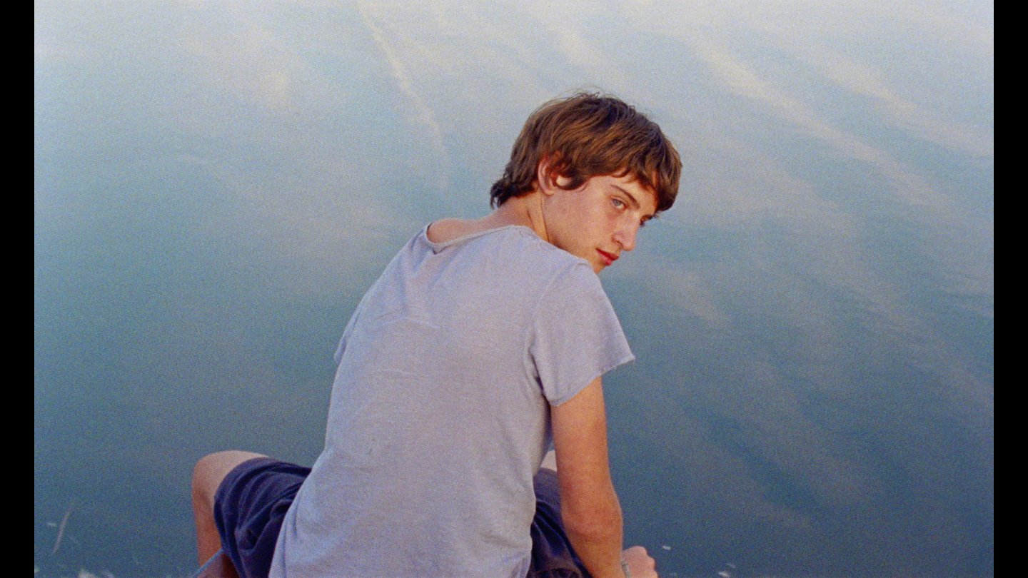 Filmstill of Estrany riu