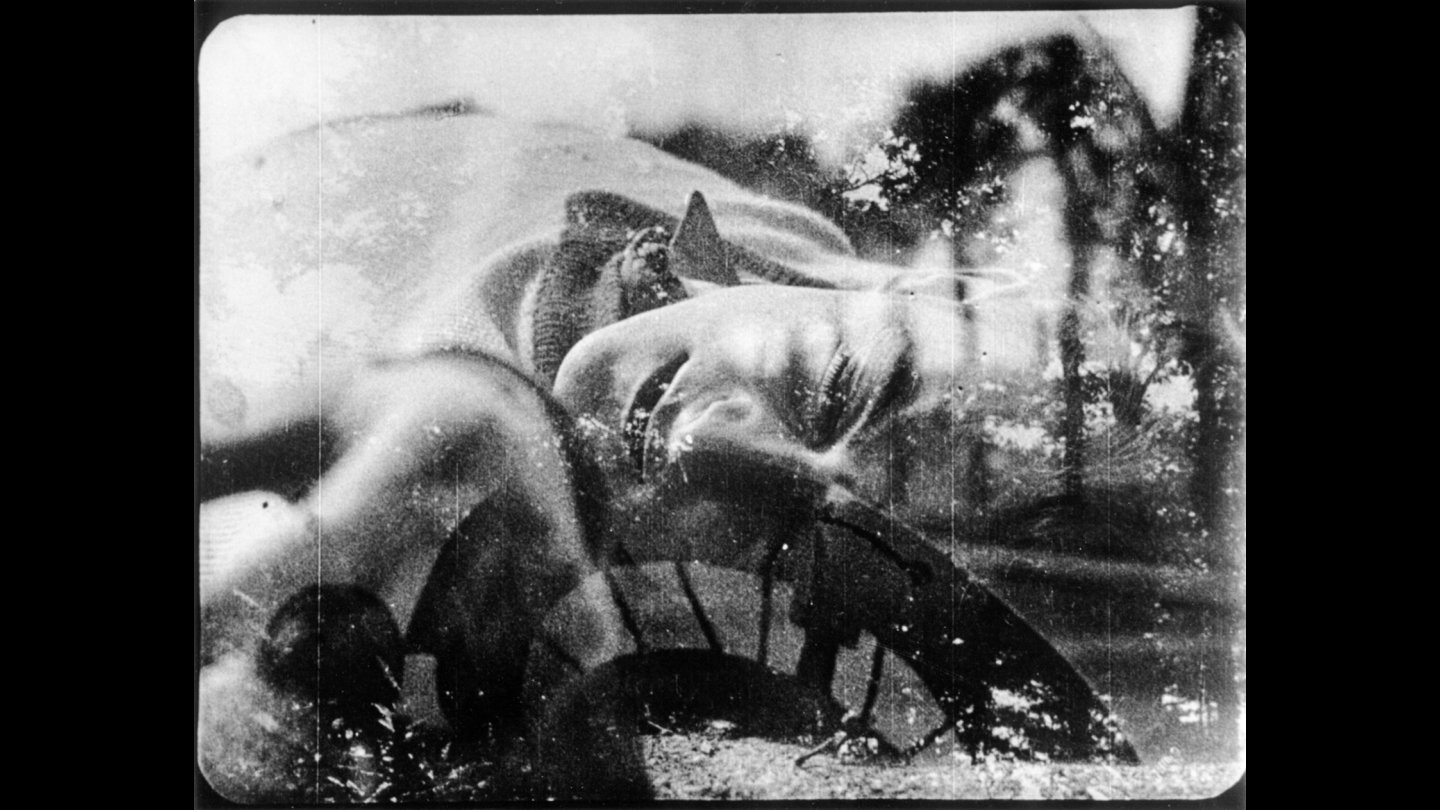 Filmstill of La glace à trois faces