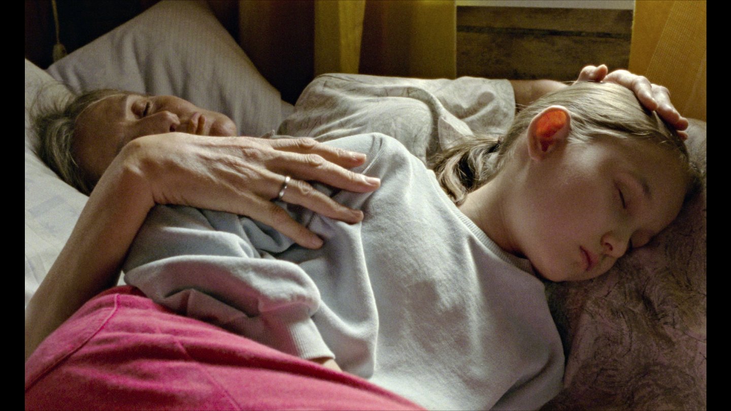 Filmstill of Korotkoe leto