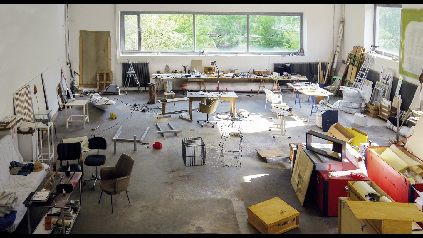 Filmstill of Lois Weinberger - Ruderal Society