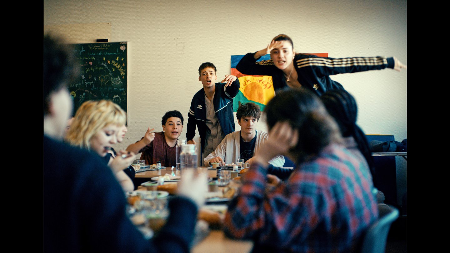 Filmstill of 15/18