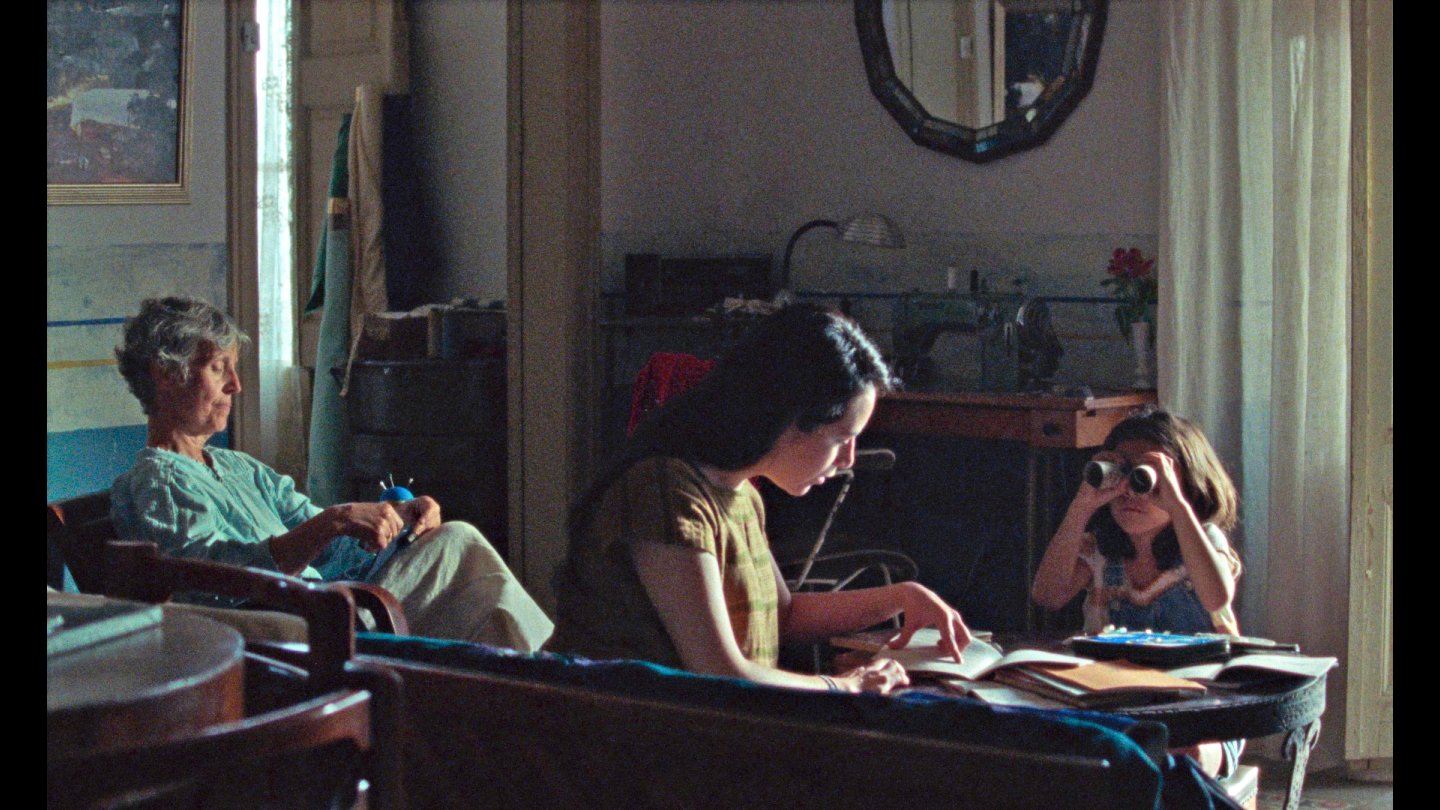 Filmstill of Lejos de los árboles