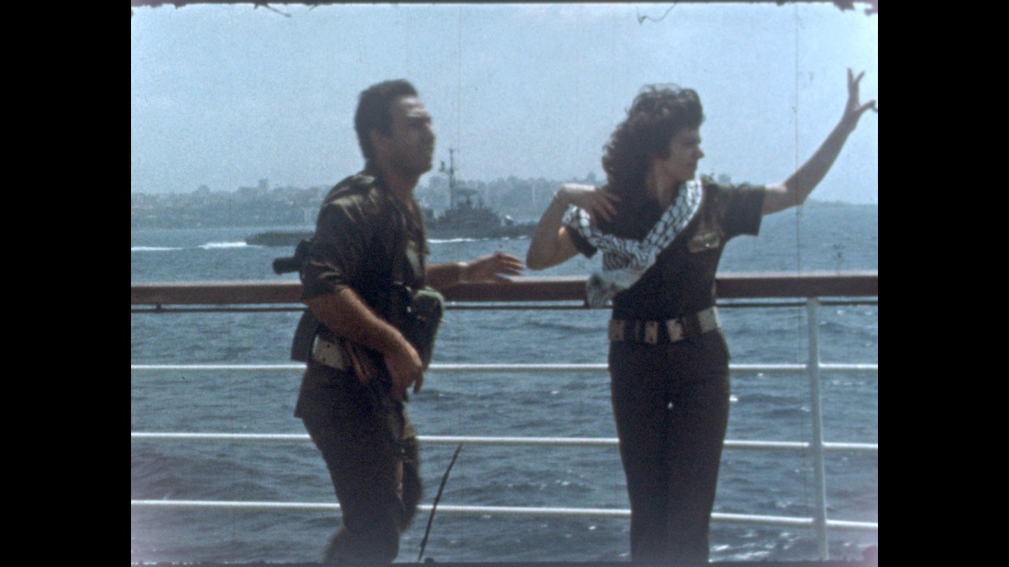 Filmstill of Revolutionaries Never Die