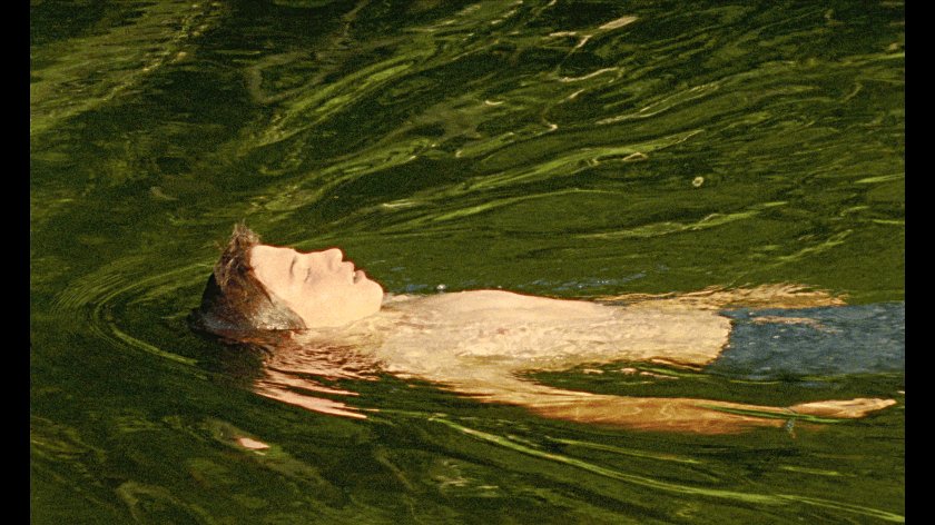 Filmstill of Estrany riu